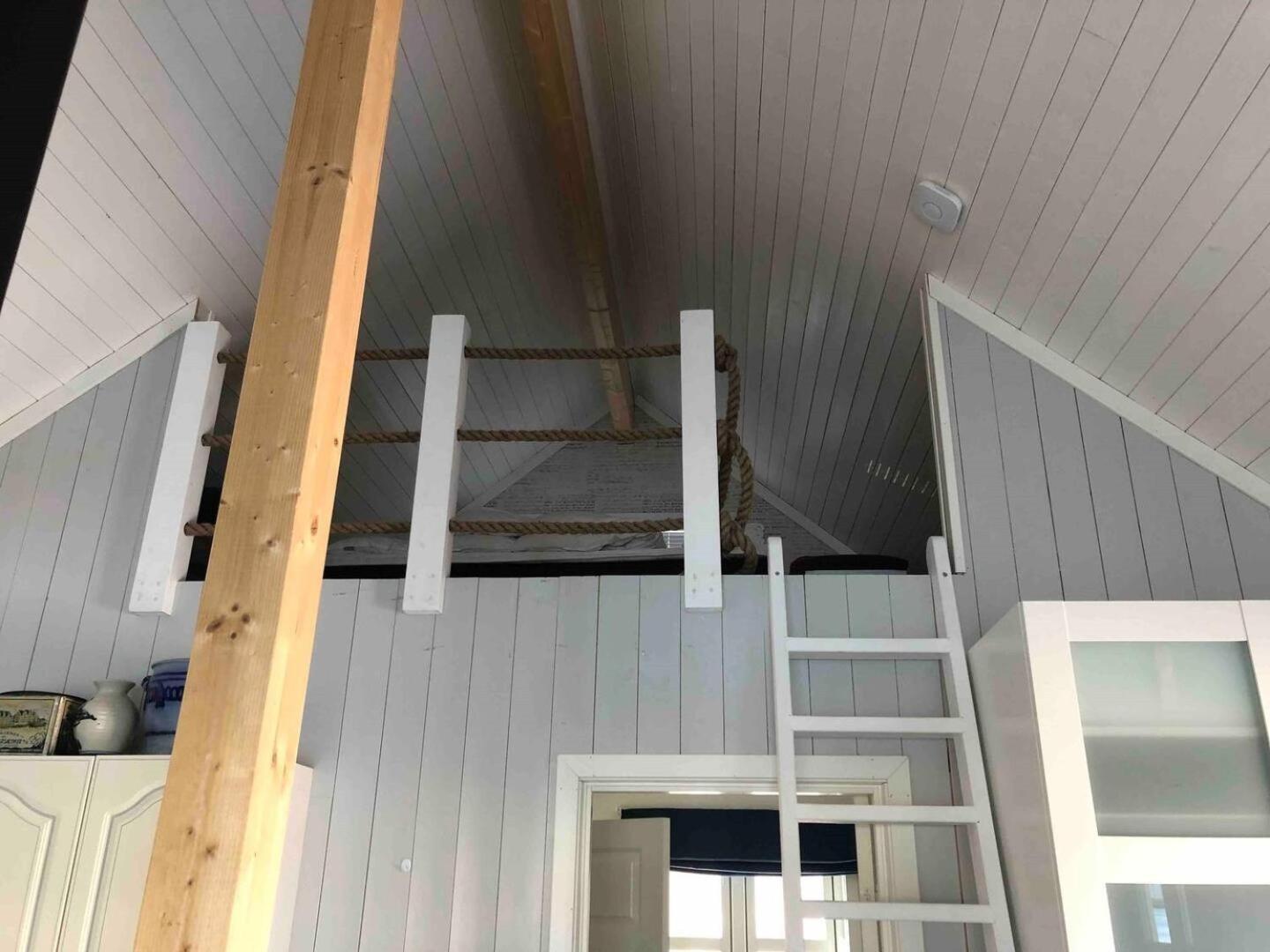 Nora'S Waterfront Cabin Svolvær Εξωτερικό φωτογραφία